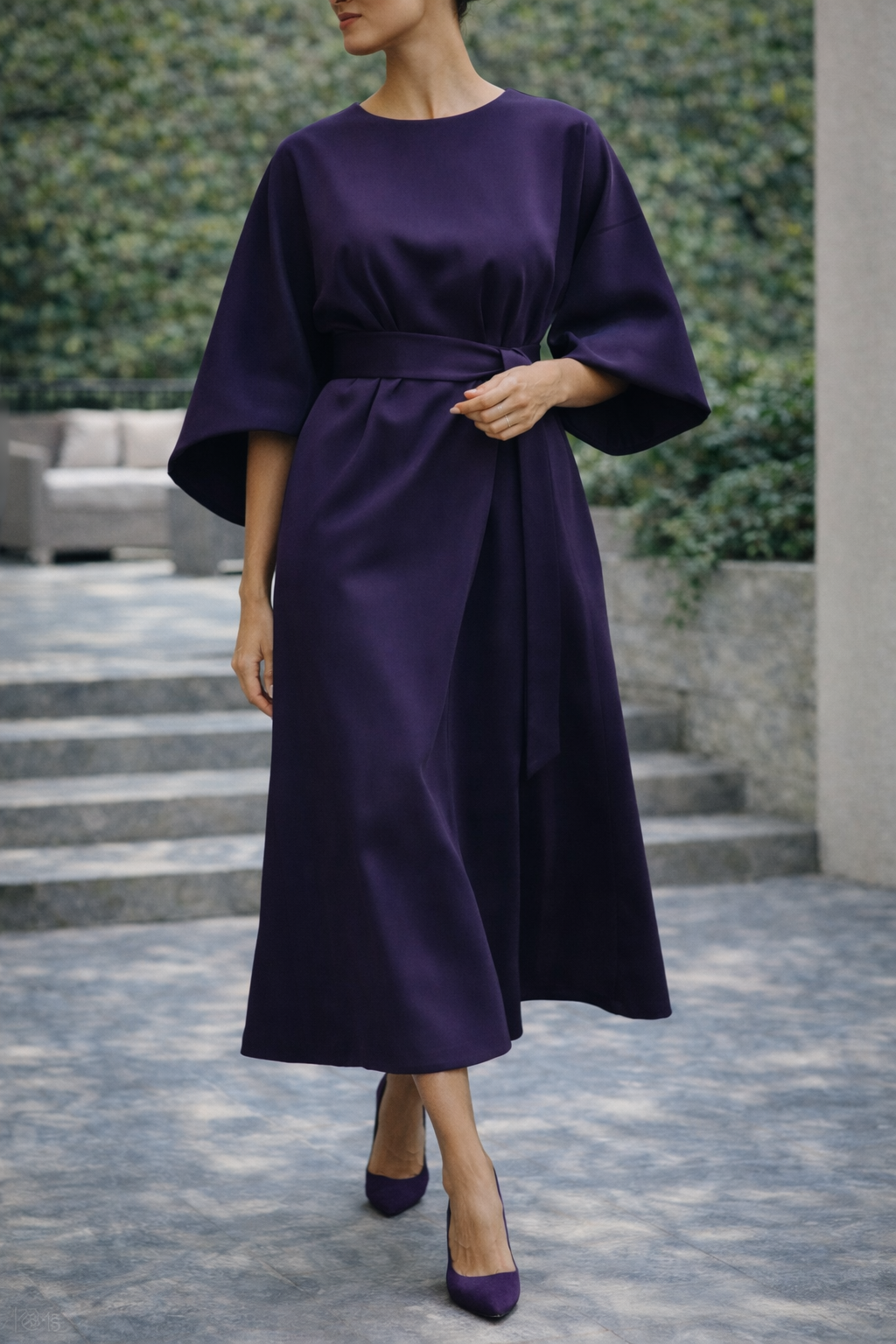 Da Donna Abito Midi con Cintura e Maniche Ampie Elegante