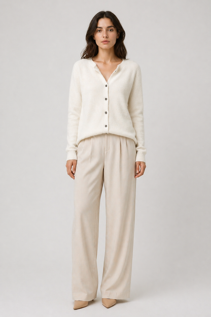Women's Fine Knit Cardigan with Buttons and Round Neck Elegant