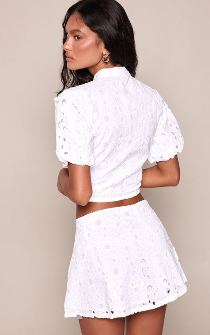 Da Donna Minigonna in Broderie con Dettaglio Orlo Svasato